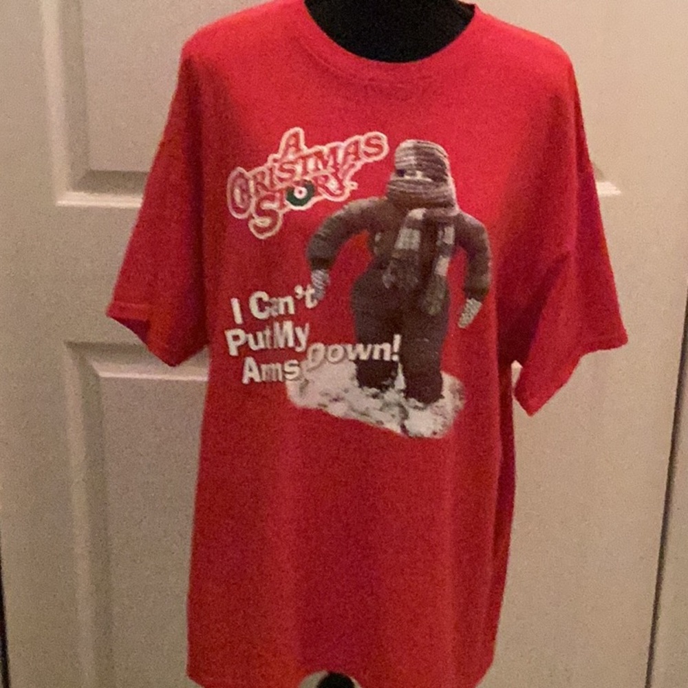 🎄Glidan  Mens Size XLarge Fun Tee Shirt 
“ I Can’t Put My Arms Down “ 🎄